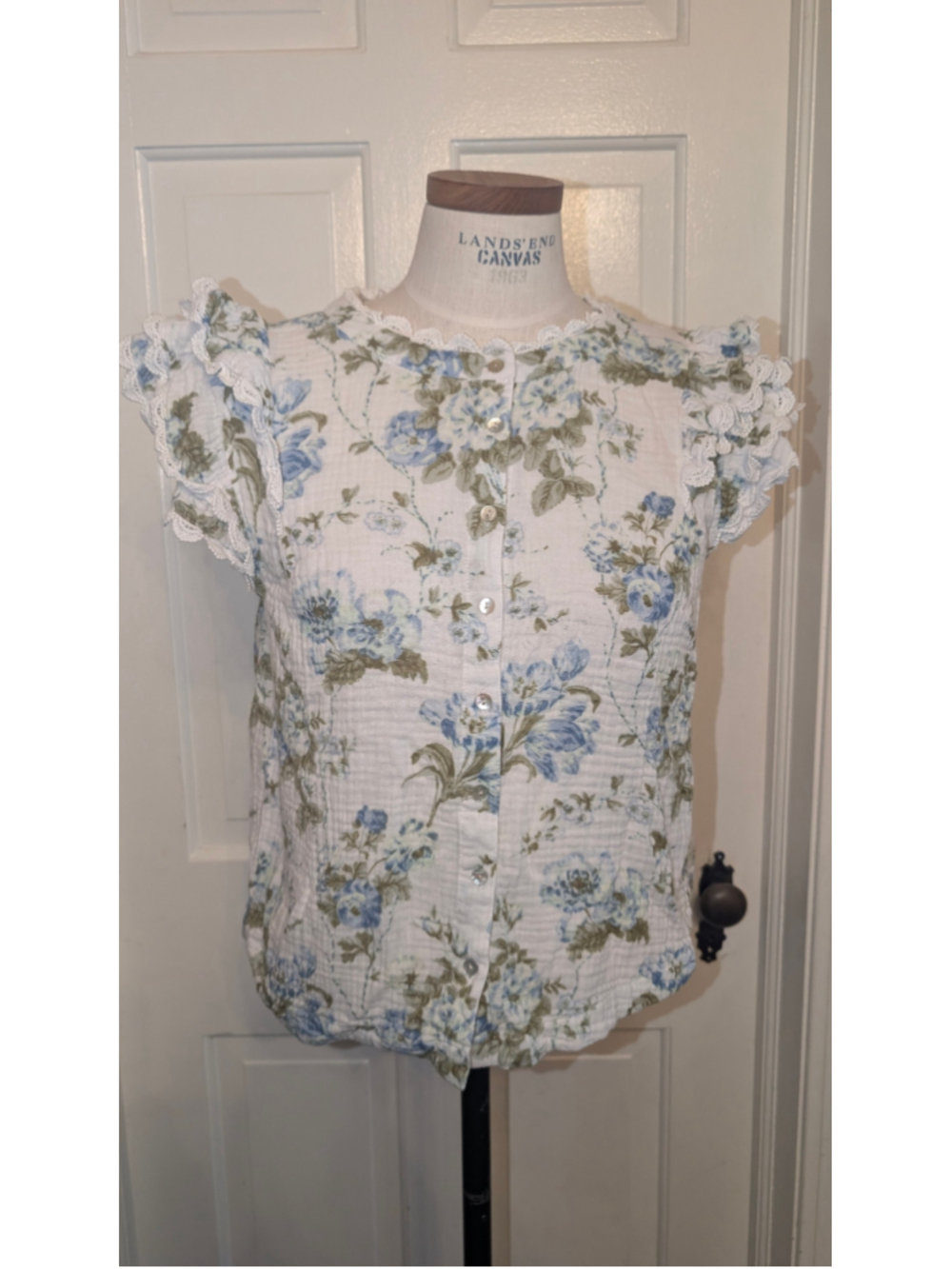 Women's Laura Ashley White & Blue Floral Blouse, S
